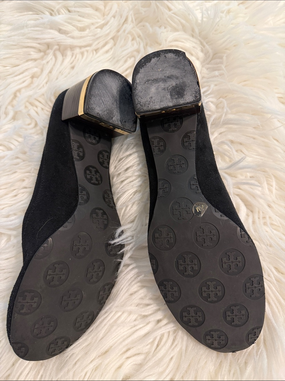 Tory Burch Black Suede Flats with Gold Logo Medallion size 7.5 fair condition - Picture 3 of 10